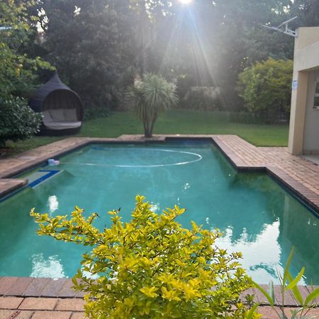 Matina Guest House Johannesburg Bagian luar foto