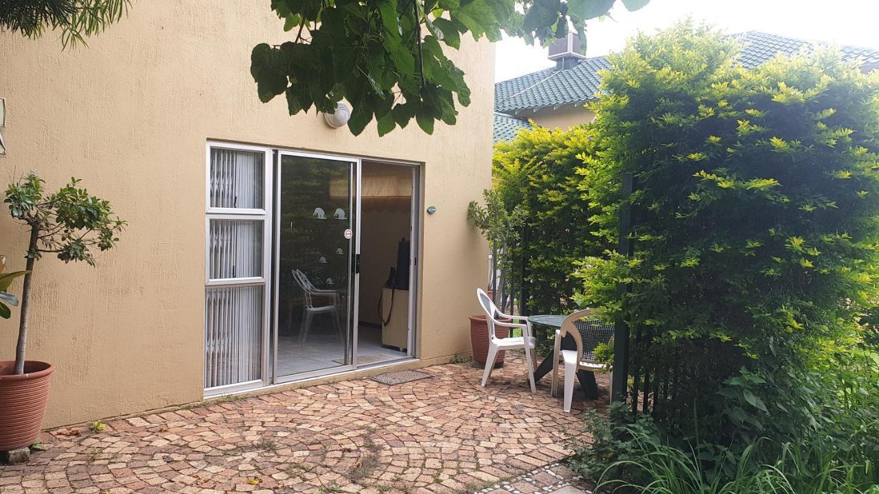 Matina Guest House Johannesburg Bagian luar foto