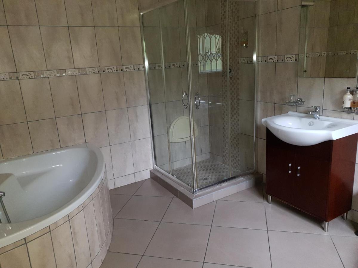 Matina Guest House Johannesburg Bagian luar foto