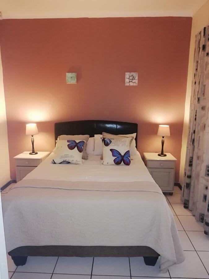 Matina Guest House Johannesburg Bagian luar foto
